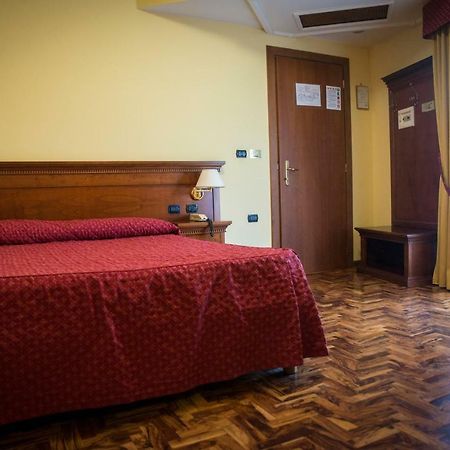 Albergo Ristorante Uliveto Veroli Eksteriør bilde