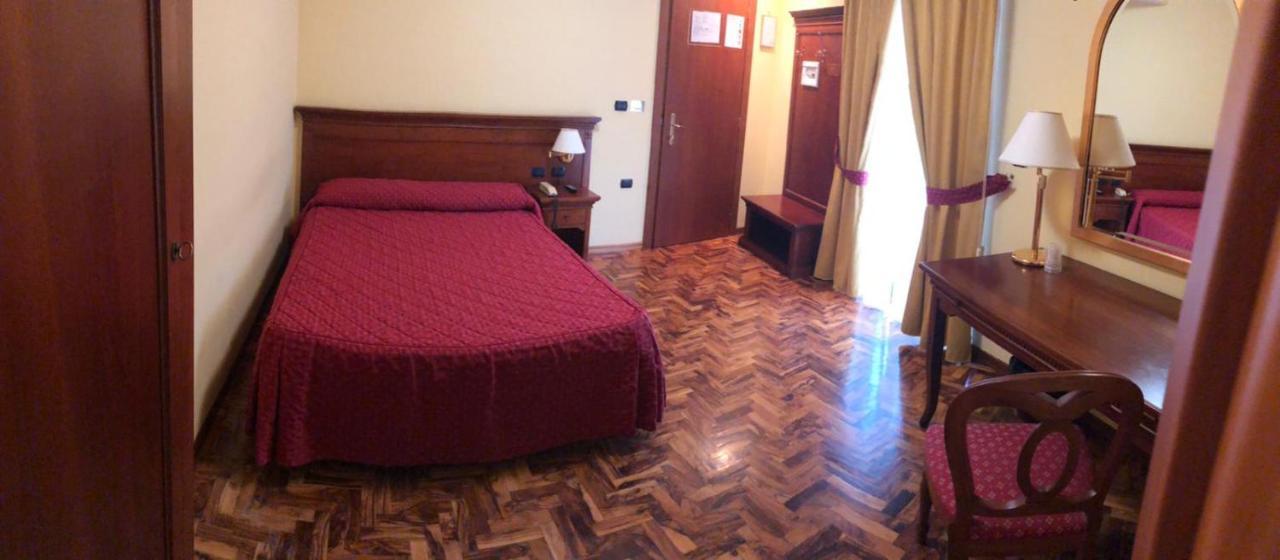 Albergo Ristorante Uliveto Veroli Eksteriør bilde
