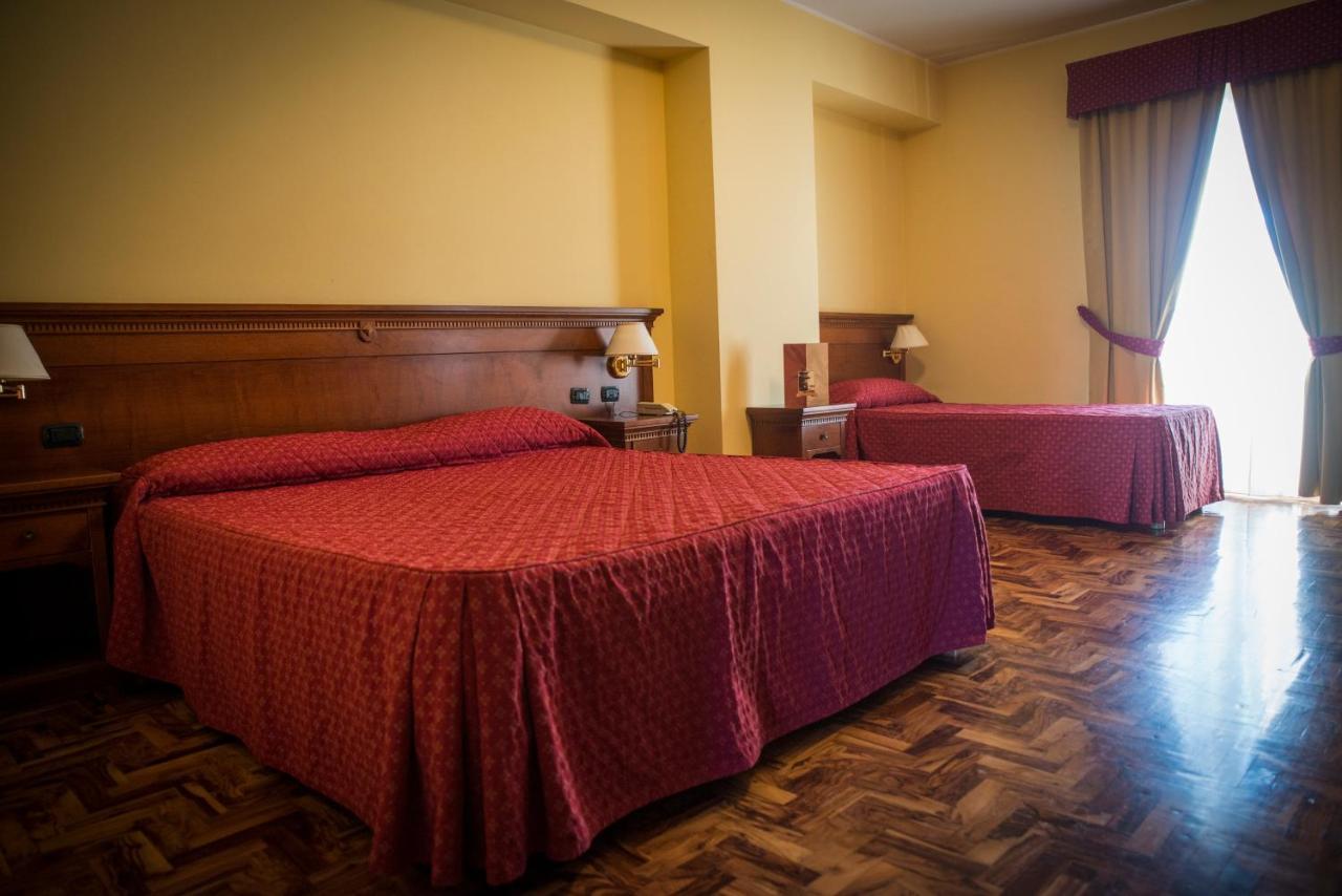 Albergo Ristorante Uliveto Veroli Eksteriør bilde