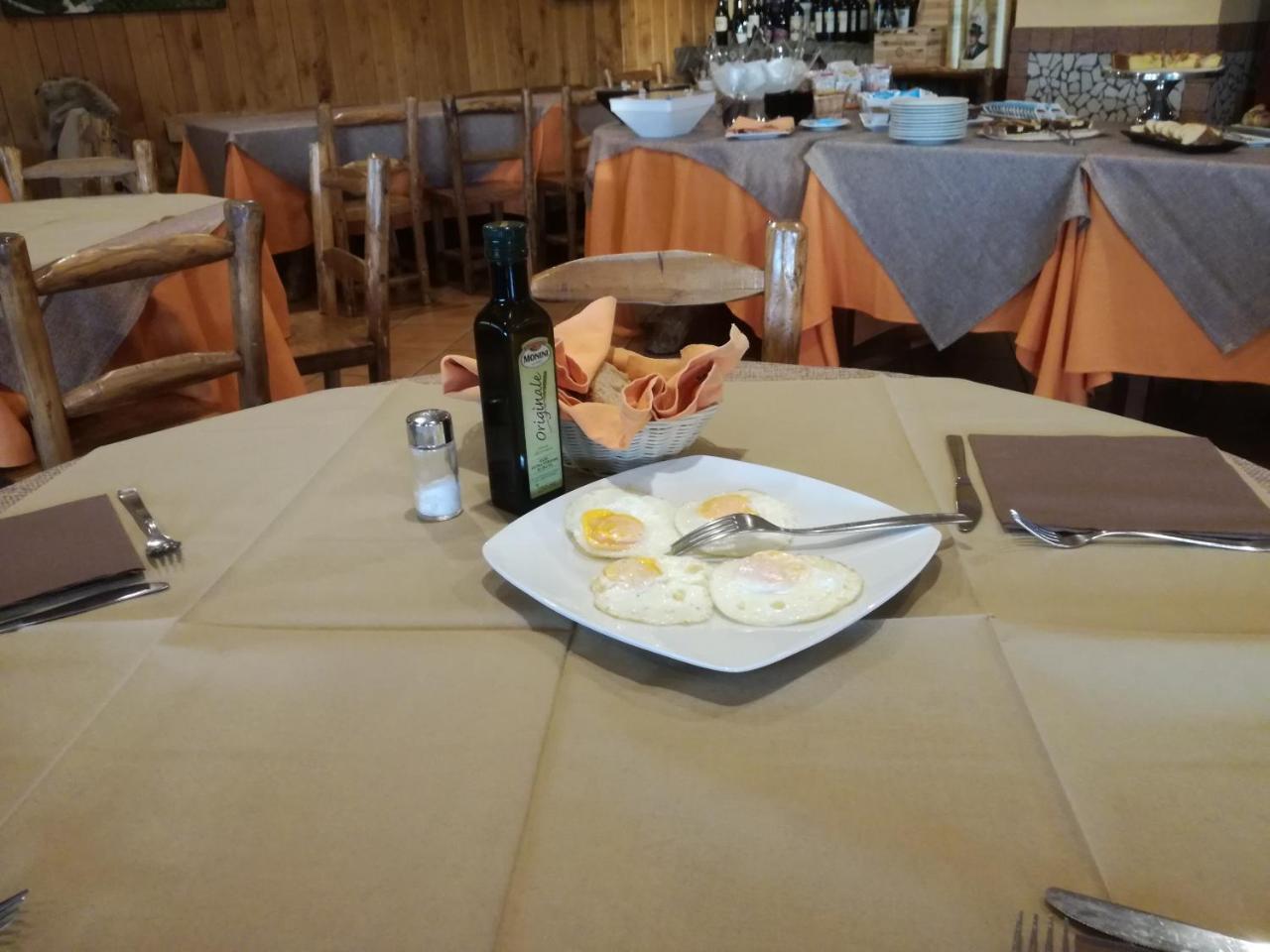 Albergo Ristorante Uliveto Veroli Eksteriør bilde
